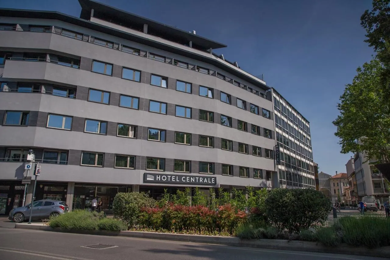 Hotel Centrale Mestre 3*,