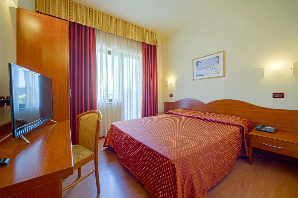 Hotel Centrale Mestre 3*,