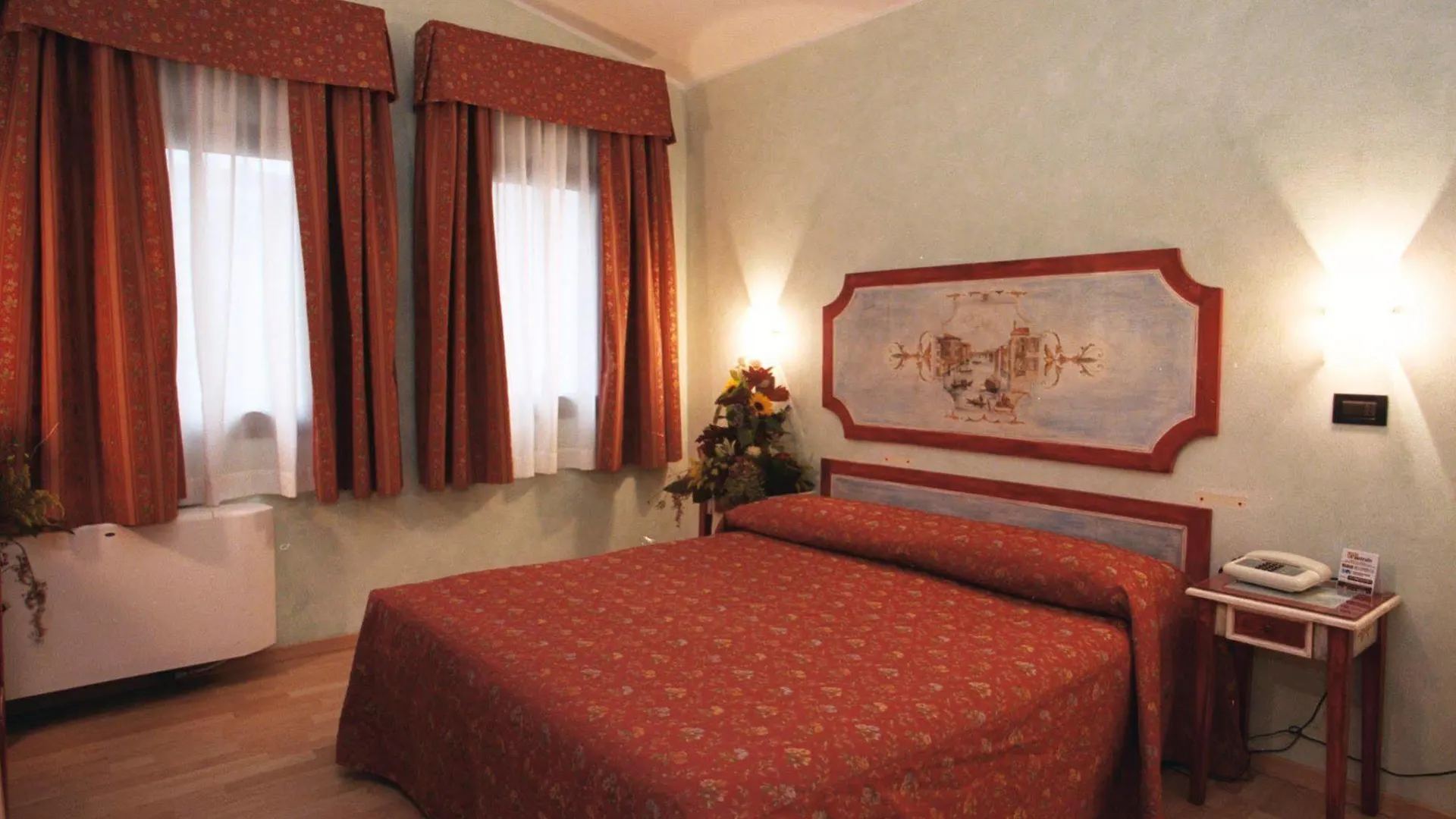Hotel Centrale Mestre 3*,