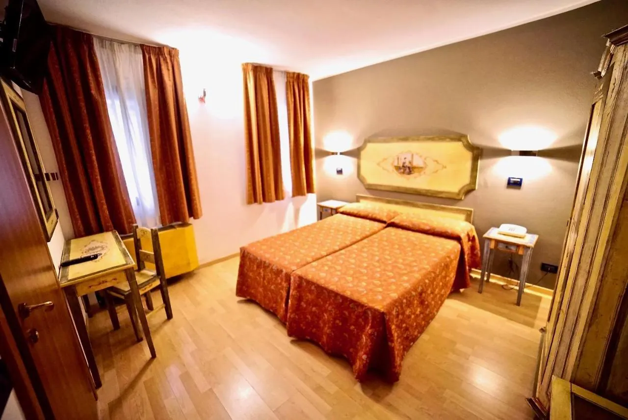 Hotel Centrale Mestre 3*,  Italien
